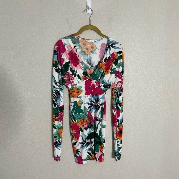 Fashion Nova Tropic Dreams V Neck Bodycon Dress XS - Picture 4 of 6